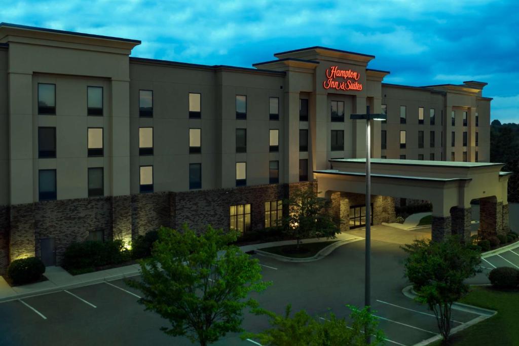 Hampton Inn & Suites Winston-Salem University Area